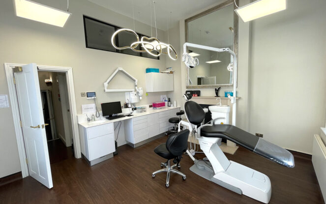 DENTAL LOUNGE